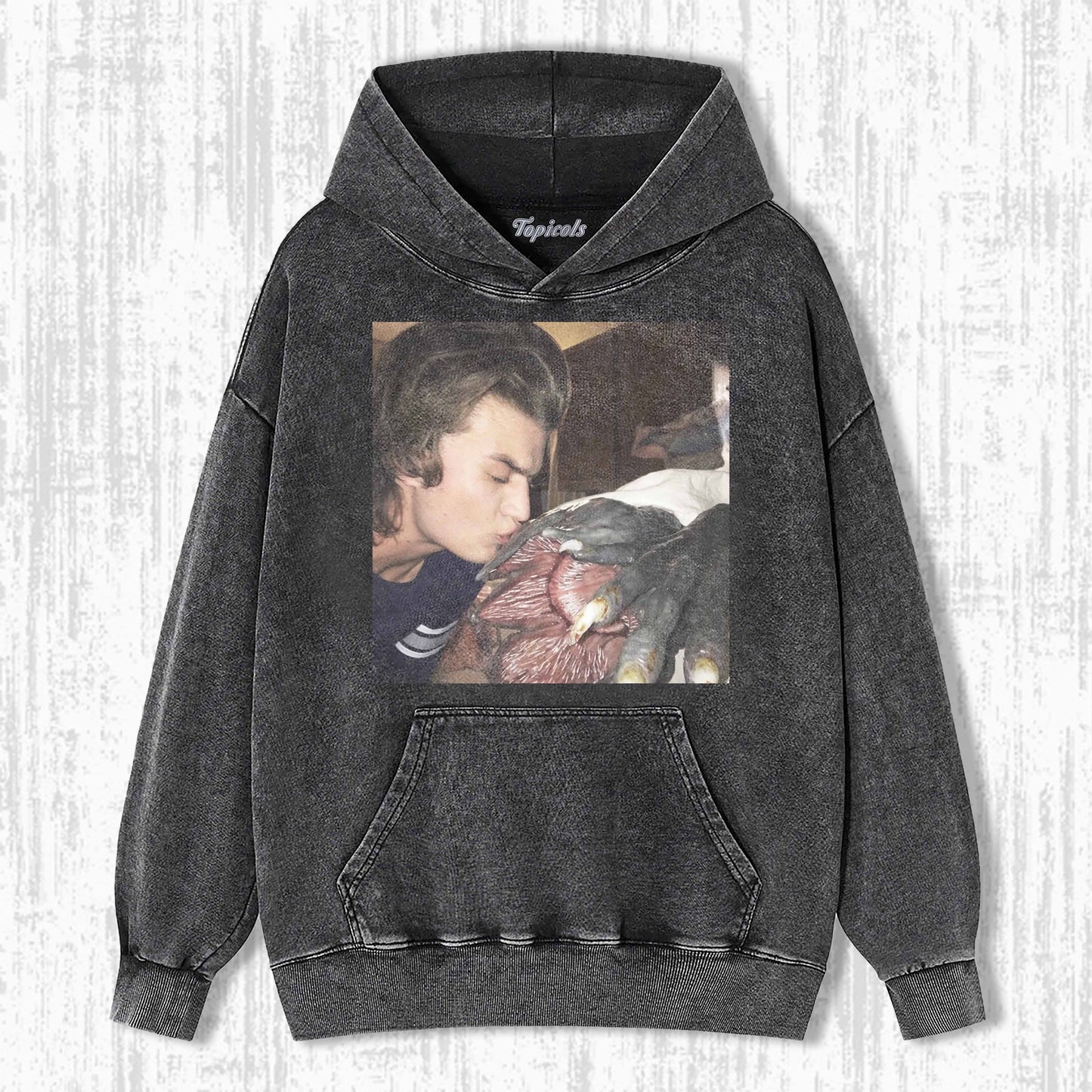 STRANGER THINGS T-SHIRT