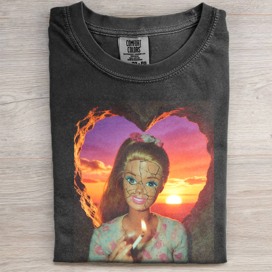 BARBIECORE HEART-SHAPED SUNSET TEE