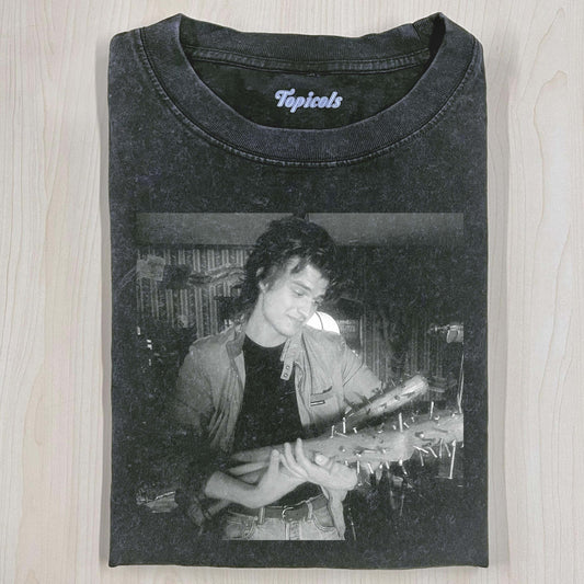 STRANGER THINGS T-SHIRT