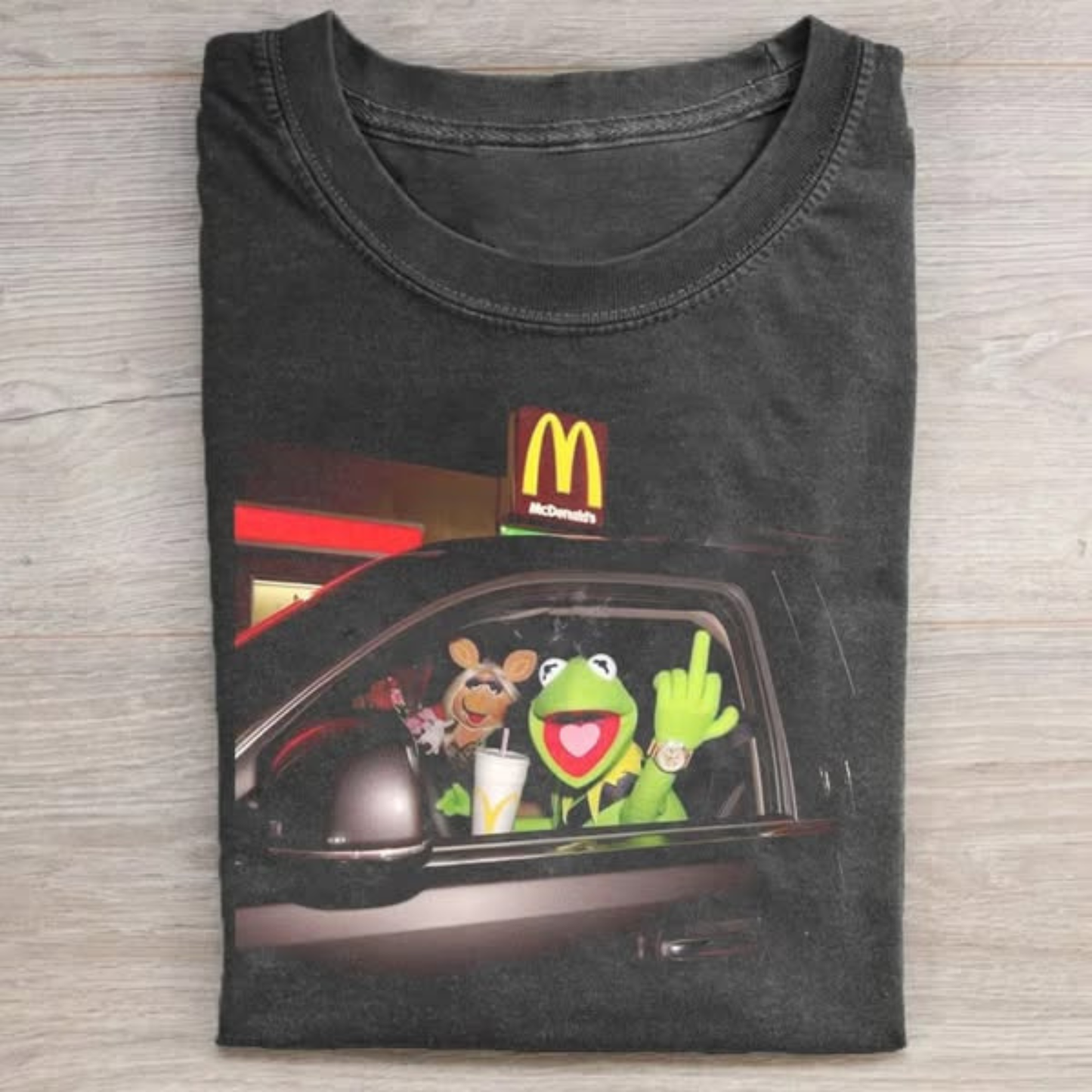 LATE-NIGHT DRIVE PUPPET DUO GRAPHIC VINTAGE WASHED TEE