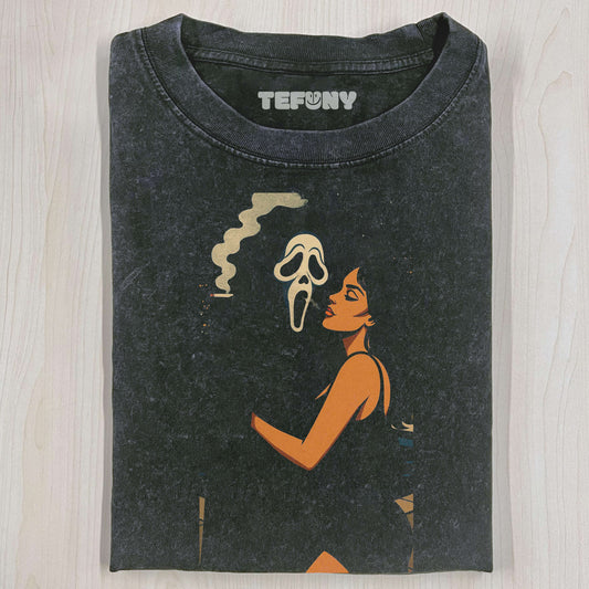 GHOSTFACE HOLDING WOMAN T-SHIRT