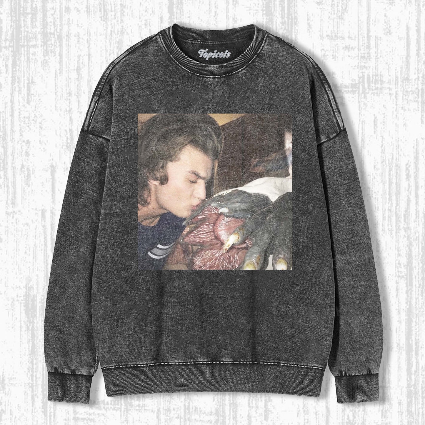 STRANGER THINGS T-SHIRT